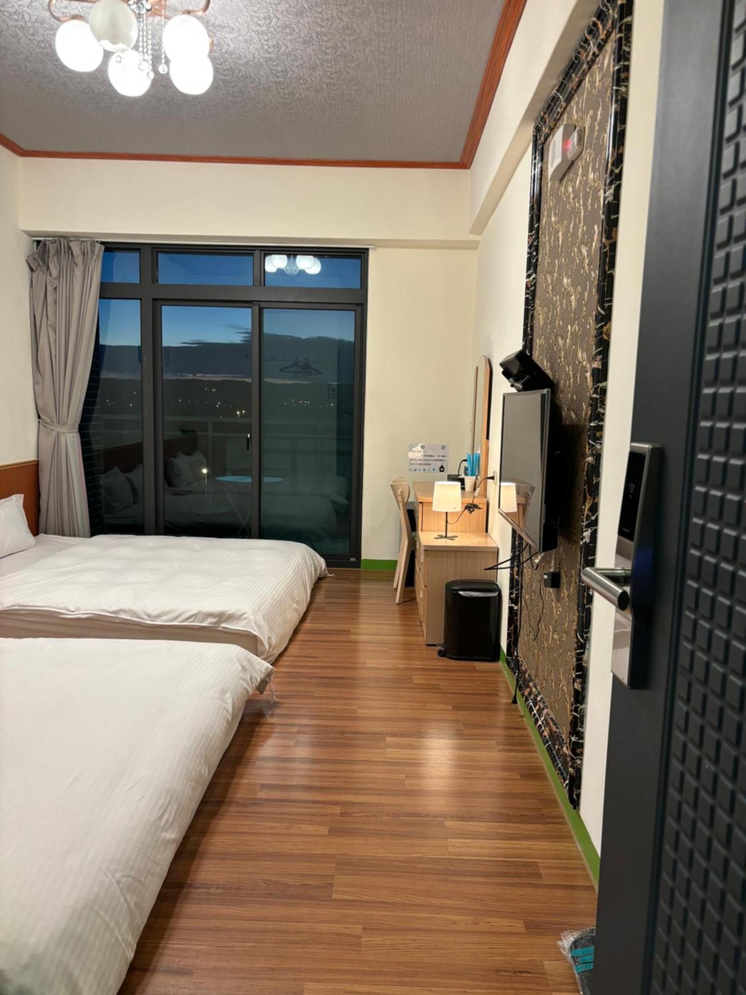 Yiren Hotel Kota Tua Kota Tua Hengchun Bagian luar foto